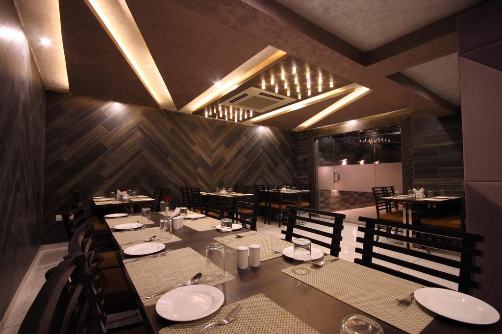 Hotel Bait Inn Ahmedabad Exterior photo