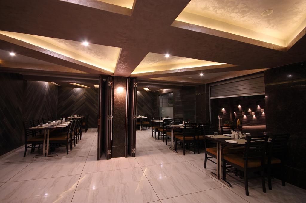 Hotel Bait Inn Ahmedabad Exterior photo