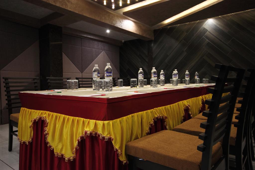 Hotel Bait Inn Ahmedabad Exterior photo